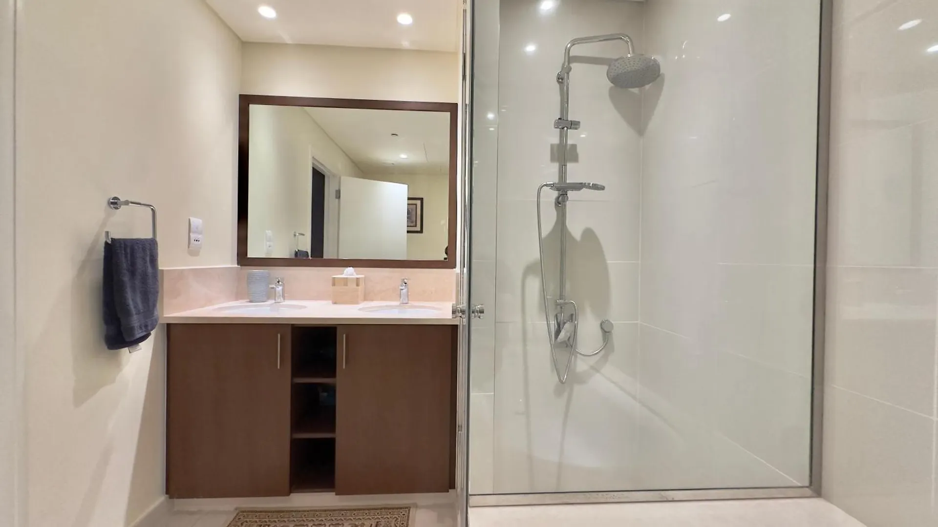 Apartament Modern 3Br W High Views Prime Location Downtown By Vibel Dubaj